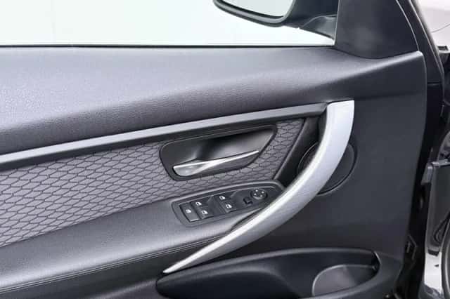 BMW 3-Serie (2015) thumbnail 14
