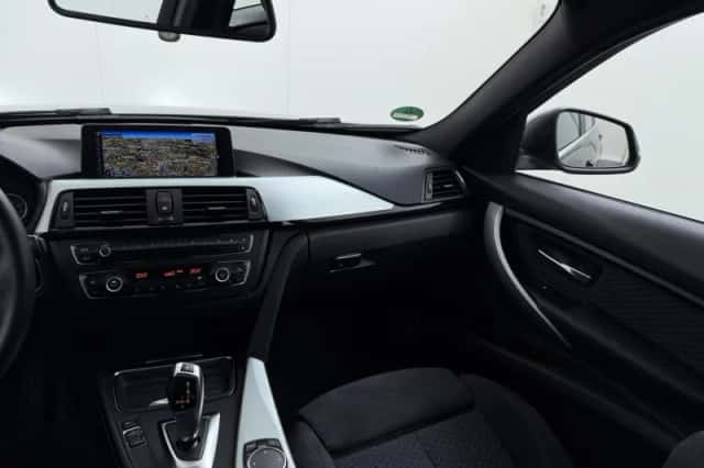 BMW 3-Serie (2015) thumbnail 23