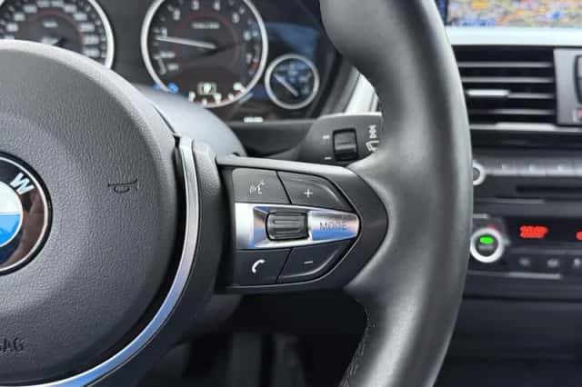 BMW 3-Serie (2015) thumbnail 27
