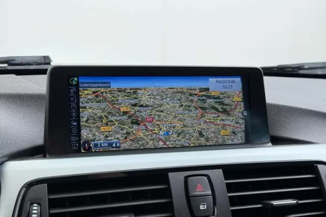 BMW 3-Serie (2015) thumbnail 32