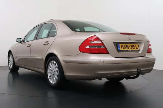 Mercedes-Benz E-Klasse (2003) thumbnail 2