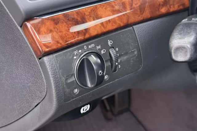 Mercedes-Benz E-Klasse (2003) thumbnail 16