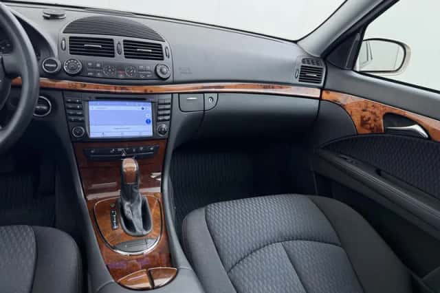 Mercedes-Benz E-Klasse (2003) thumbnail 23
