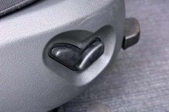 Mercedes-Benz E-Klasse (2003) thumbnail 35