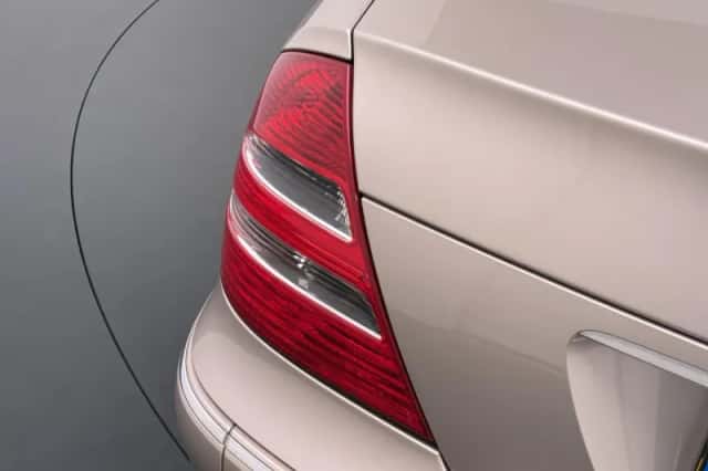 Mercedes-Benz E-Klasse (2003) thumbnail 5
