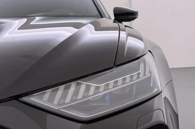 Audi A6 (2022) thumbnail 10