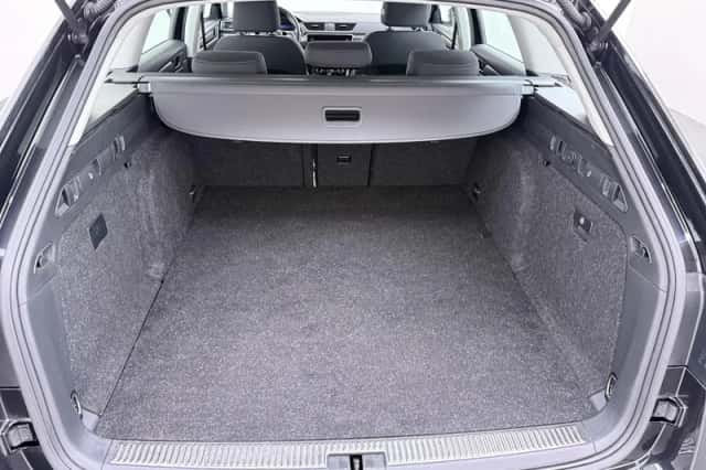 Škoda Superb (2022) thumbnail 18