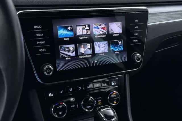 Škoda Superb (2022) thumbnail 32