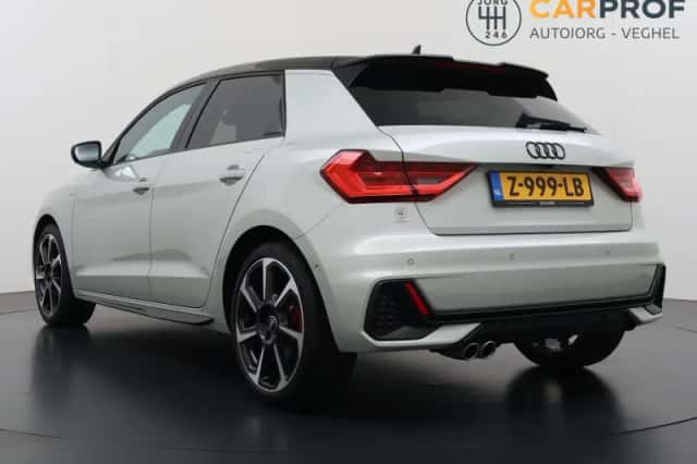 Audi A1 (2023) thumbnail 2