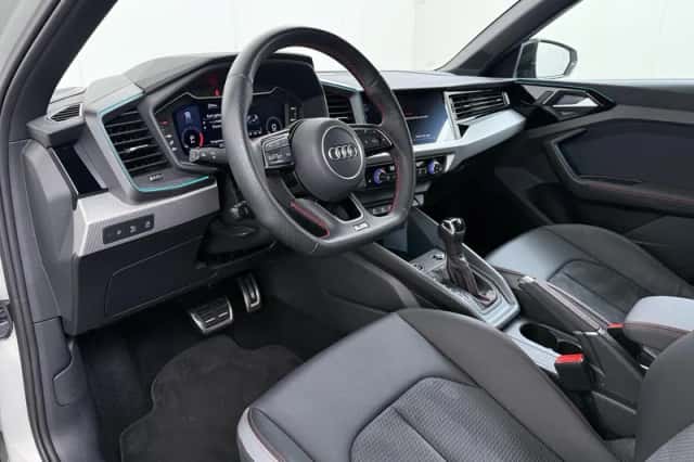 Audi A1 (2023) thumbnail 6