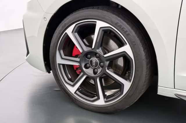 Audi A1 (2023) thumbnail 8