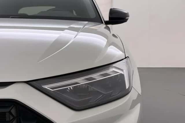 Audi A1 (2023) thumbnail 9