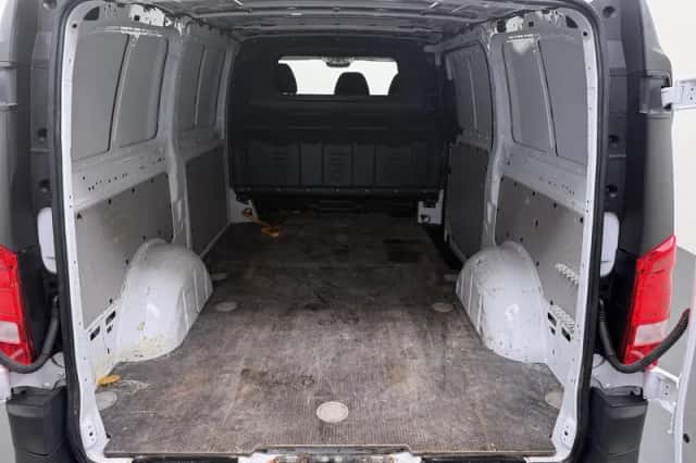 Mercedes-Benz Vito (2021) thumbnail 12
