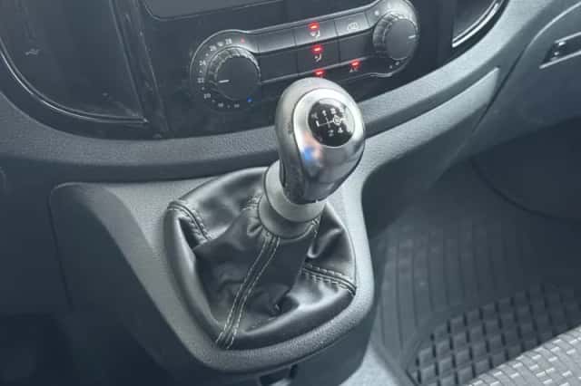 Mercedes-Benz Vito (2021) thumbnail 13
