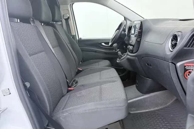 Mercedes-Benz Vito (2021) thumbnail 19