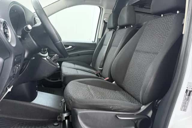 Mercedes-Benz Vito (2021) thumbnail 10