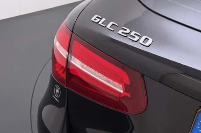 Mercedes-Benz GLC-Klasse (2016) thumbnail 17