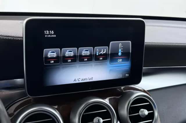 Mercedes-Benz GLC-Klasse (2016) thumbnail 35