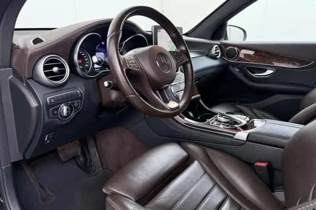 Mercedes-Benz GLC-Klasse (2016) thumbnail 6