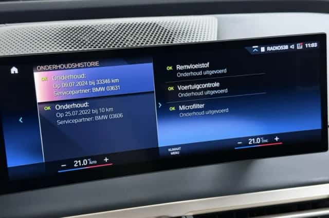 BMW iX (2022) thumbnail 45