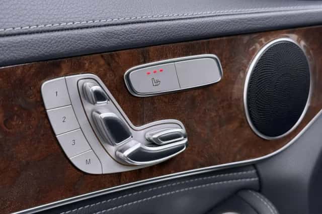 Mercedes-Benz C-Klasse (2015) thumbnail 13