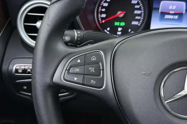 Mercedes-Benz C-Klasse (2015) thumbnail 26