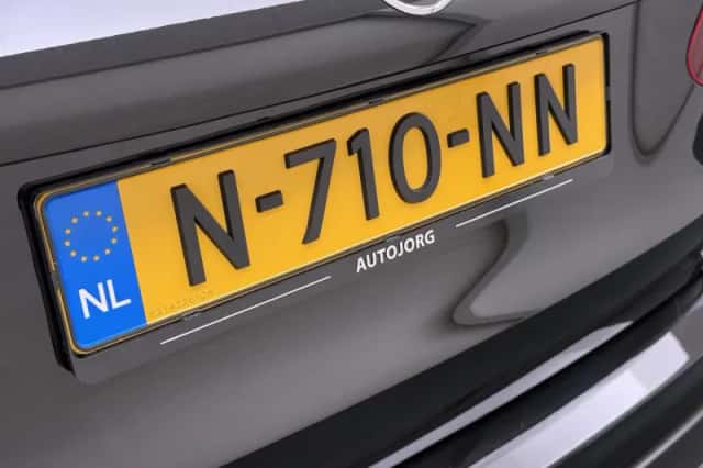 Mercedes-Benz GLC-Klasse (2020) thumbnail 6