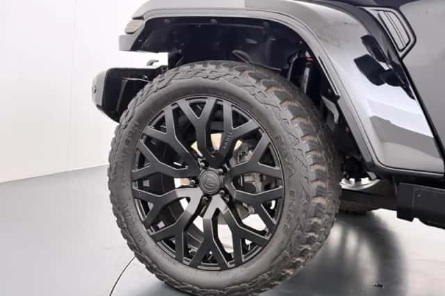 Jeep Wrangler (2024) thumbnail 4