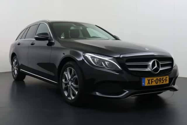 Mercedes-Benz C-Klasse (2015) thumbnail 4