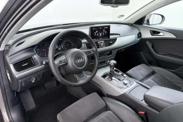 Audi A6 (2011) thumbnail 6