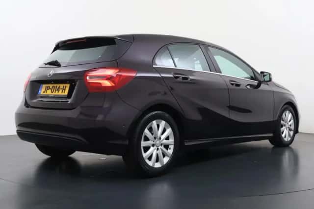 Mercedes-Benz A-Klasse (2016) thumbnail 3