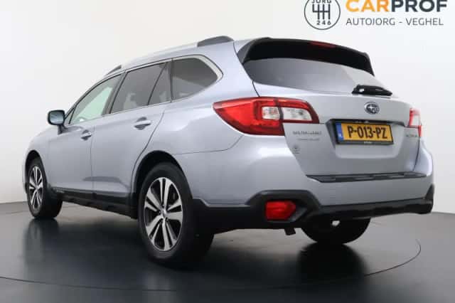 Subaru Outback (2020) thumbnail 2