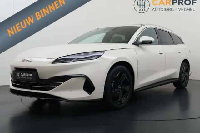 BYD Seal (2026) thumbnail 1