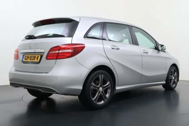 Mercedes-Benz B-Klasse (2015) thumbnail 3