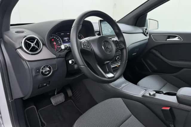 Mercedes-Benz B-Klasse (2015) thumbnail 5
