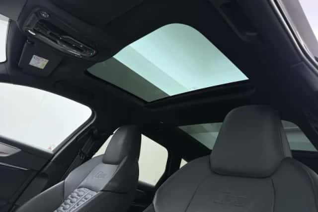 Audi A6 (2022) thumbnail 10