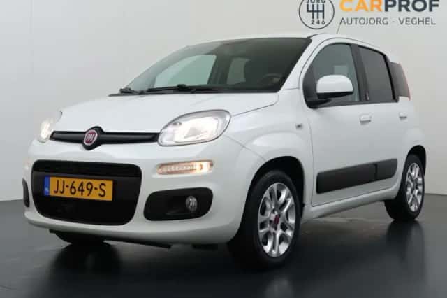 Fiat Panda (2016) thumbnail 1