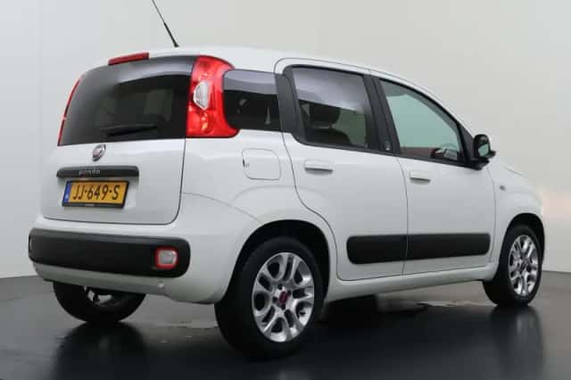 Fiat Panda (2016) thumbnail 5