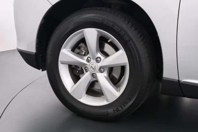 Lexus RX (2016) thumbnail 8