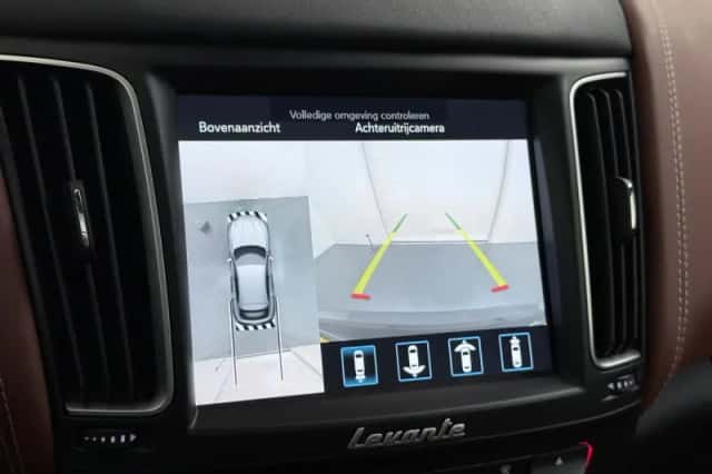 Maserati Levante (2020) thumbnail 10