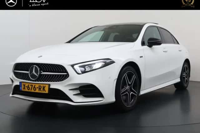 Mercedes-Benz A-klasse250 (2020) thumbnail 1