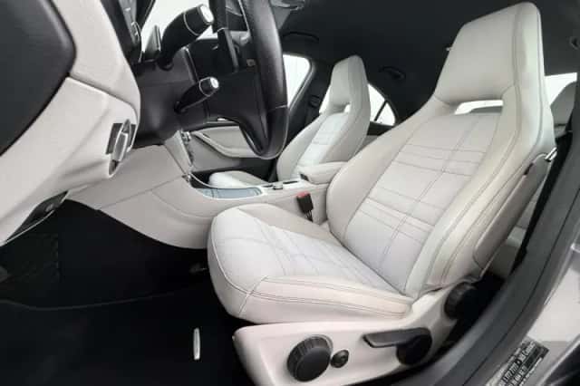 Mercedes-Benz CLA-Klasse (2013) thumbnail 9