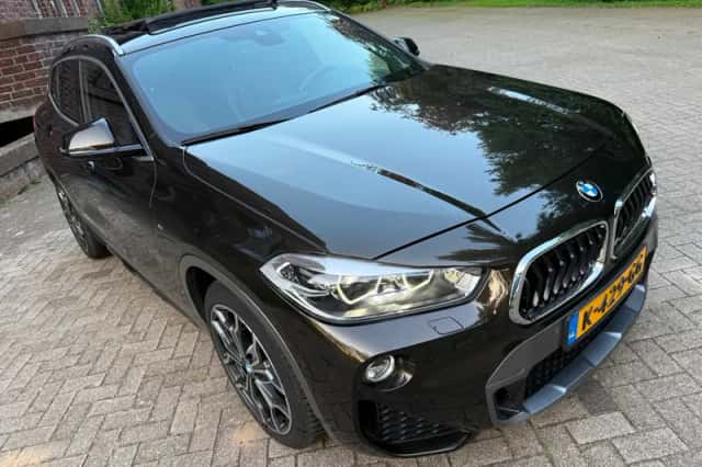 BMW X2 (2018) thumbnail 4