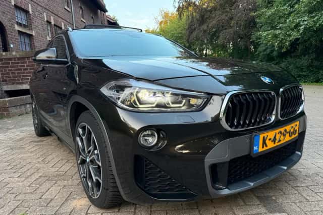 BMW X2 (2018) thumbnail 6