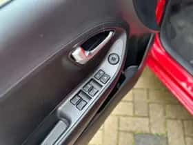 Kia Picanto (2015) thumbnail 15