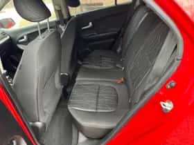 Kia Picanto (2015) thumbnail 16