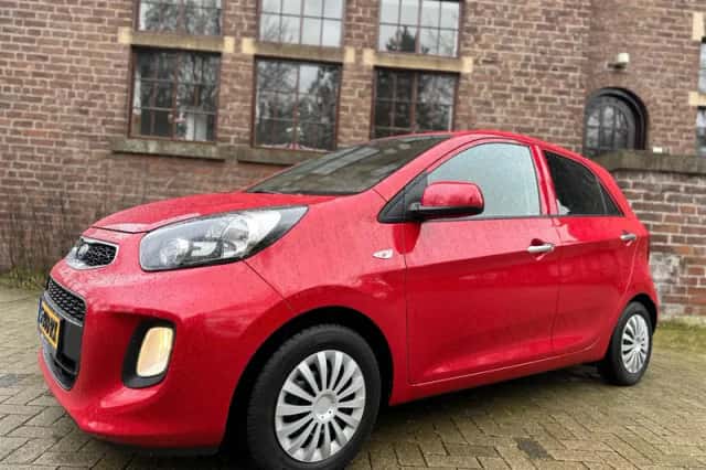 Kia Picanto (2015) thumbnail 4