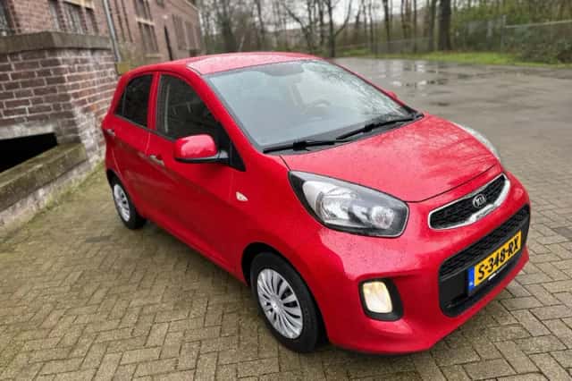 Kia Picanto (2015) thumbnail 5
