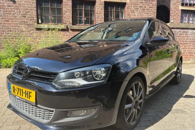 Volkswagen Polo (2011) thumbnail 2