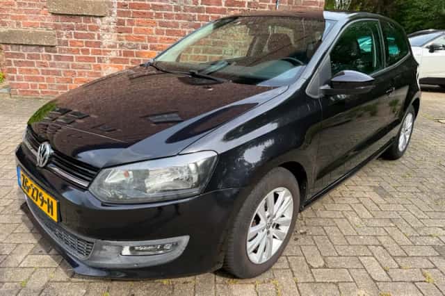 Volkswagen Polo (2011) thumbnail 1